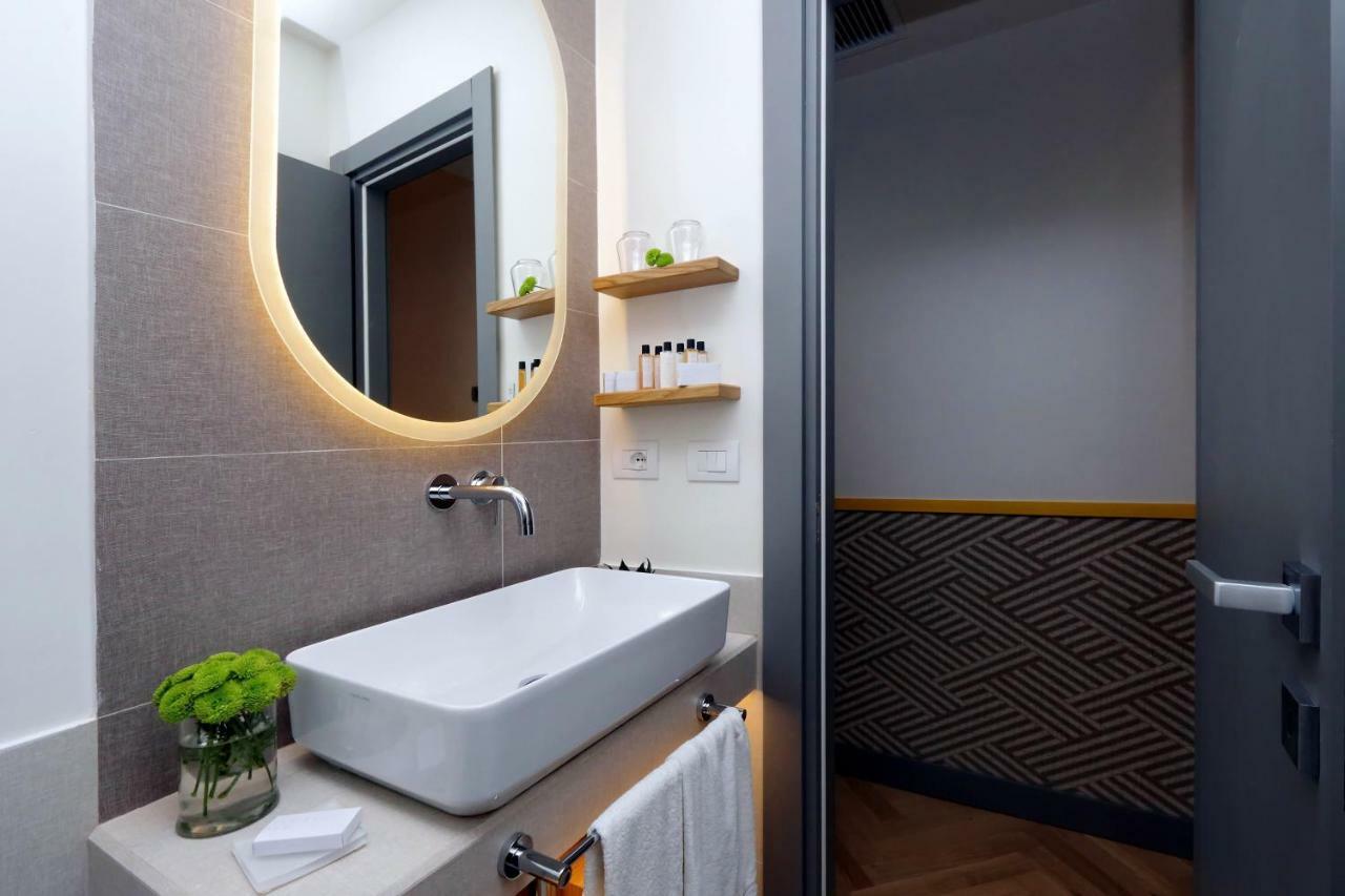 Roma Five Suites Bagian luar foto