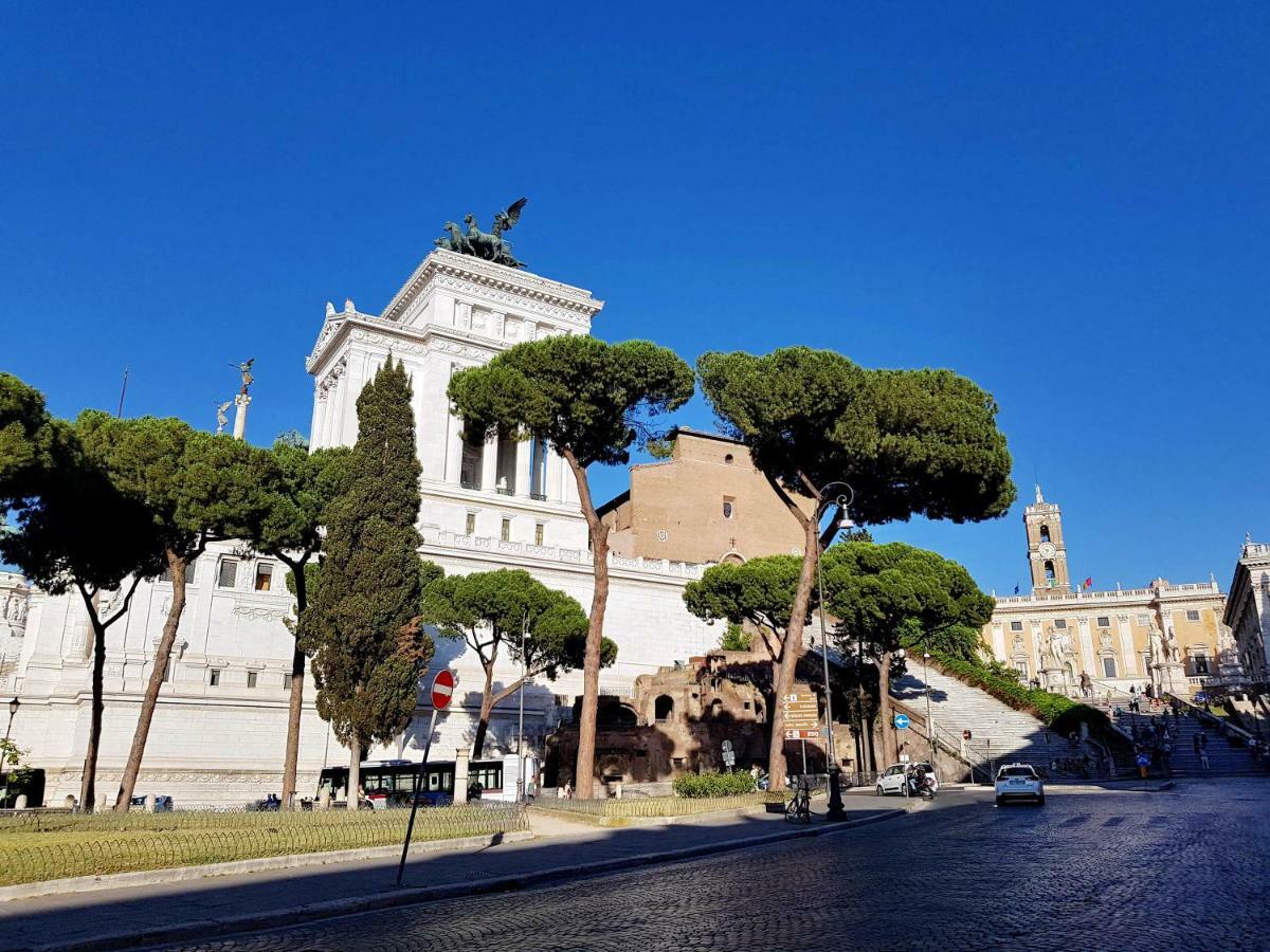 Roma Five Suites Bagian luar foto