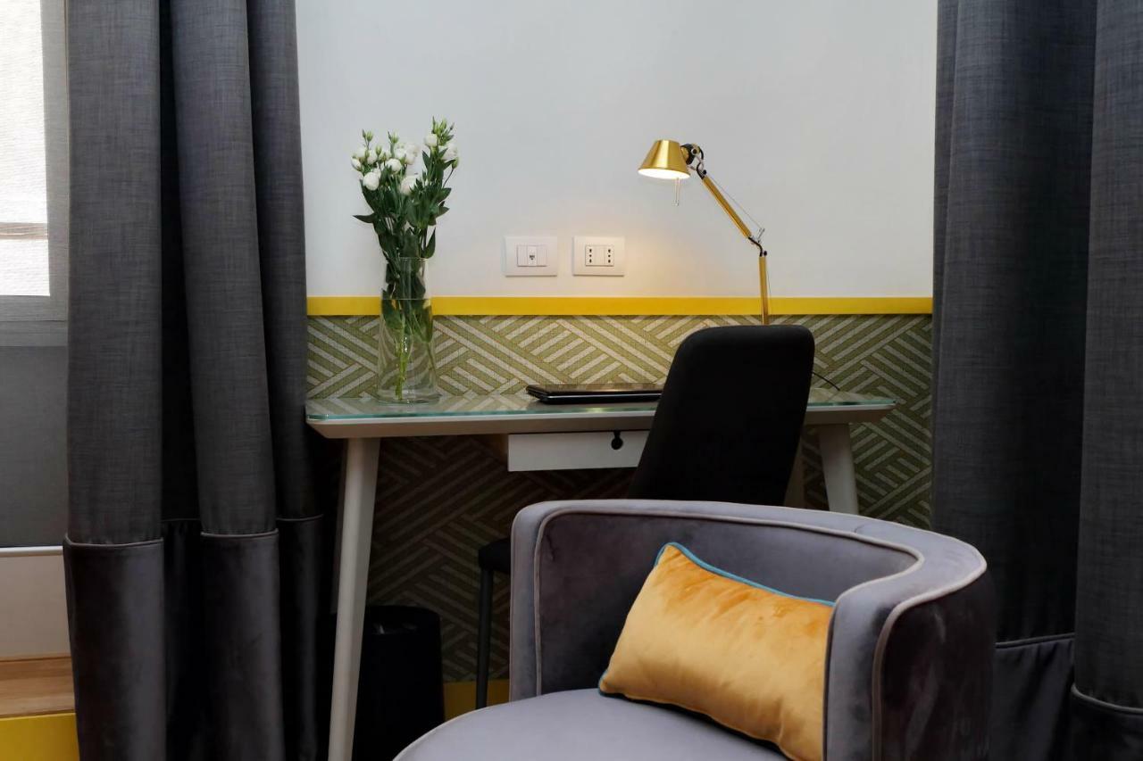 Roma Five Suites Bagian luar foto